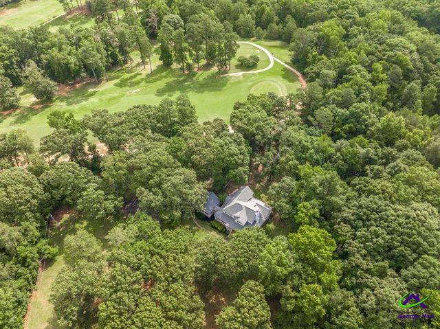 140 White Oak Plantation Drive, Gray, GA 31032