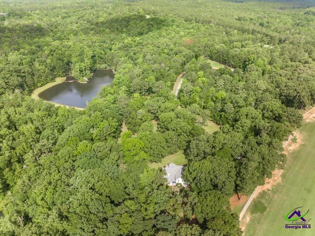 140 White Oak Plantation Drive, Gray, GA 31032