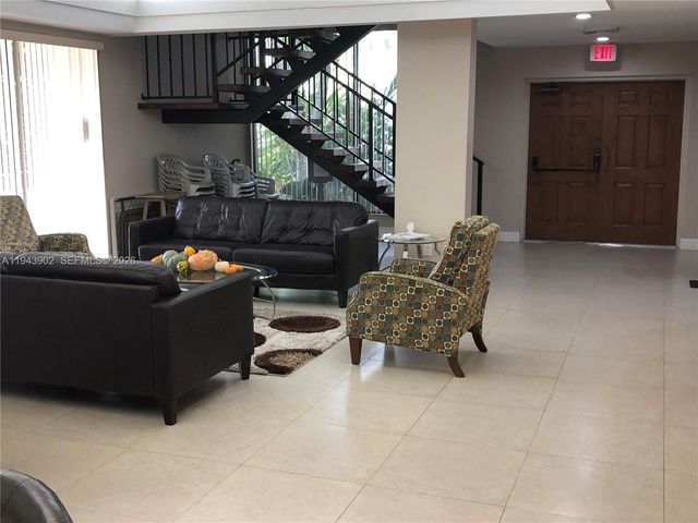 8589 SW 115 Place, Miami, FL 33173