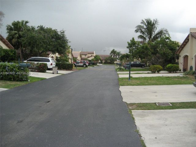 8589 SW 115 Place, Miami, FL 33173