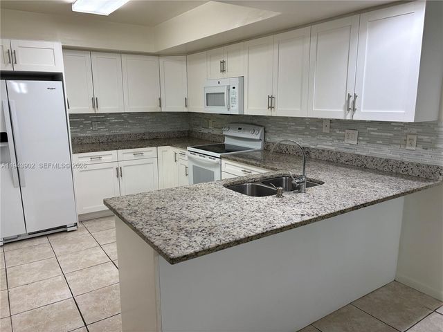 8589 SW 115 Place, Miami, FL 33173