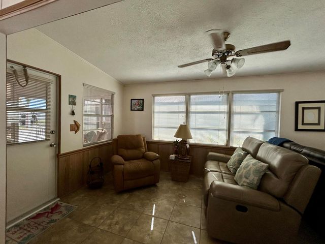 6494 SE 52nd Street, Okeechobee, FL 34974