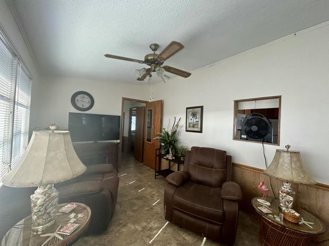 6494 SE 52nd Street, Okeechobee, FL 34974