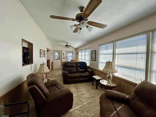 6494 SE 52nd Street, Okeechobee, FL 34974