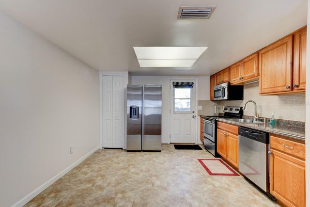 712-714 OAKWOOD AVENUE, New Smyrna Beach, FL 32169