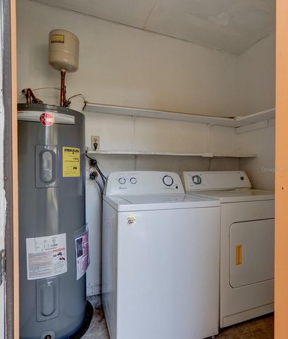 712-714 OAKWOOD AVENUE, New Smyrna Beach, FL 32169