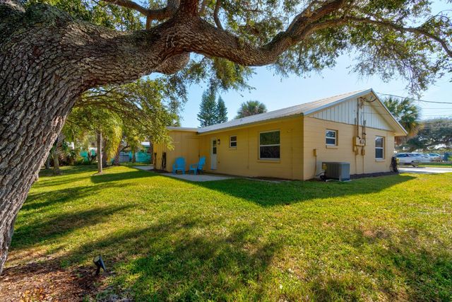 712-714 OAKWOOD AVENUE, New Smyrna Beach, FL 32169