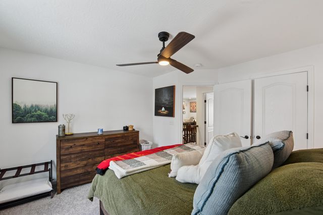 2225 Waterway Place, Union, KY 41091