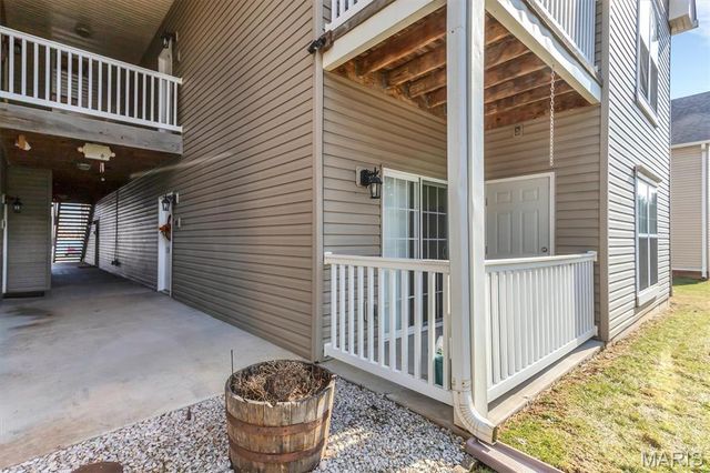 6401 Brookfield Court 102, Unincorporated, MO 63129