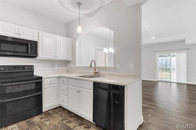 6401 Brookfield Court 102, Unincorporated, MO 63129