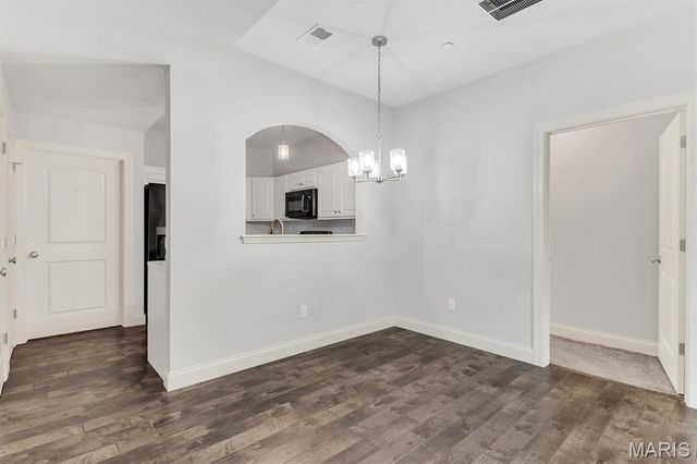 6401 Brookfield Court 102, Unincorporated, MO 63129