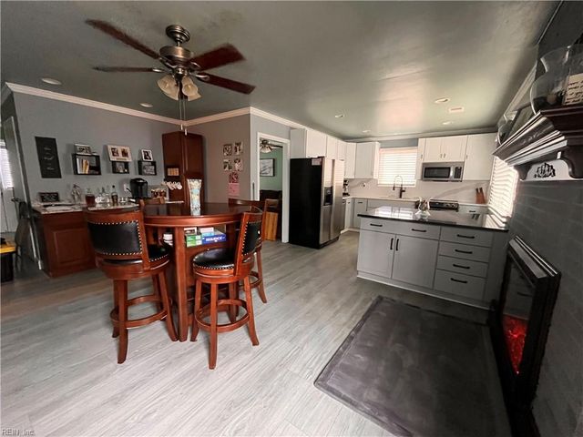 1700 Ashton DR, Virginia Beach, VA 23462