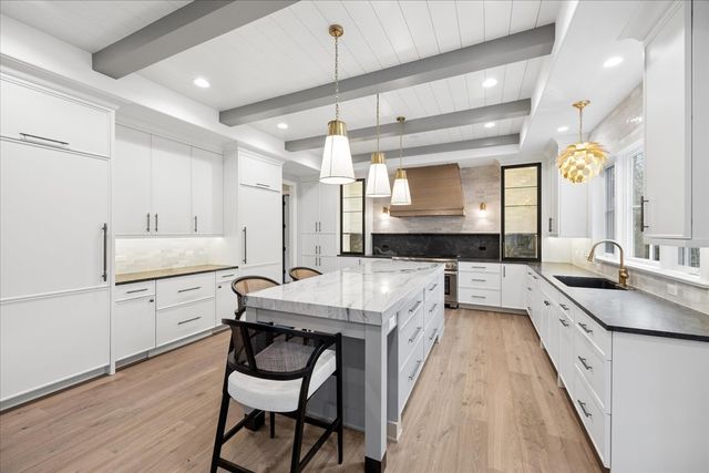 5237 Cornell Avenue, Downers Grove, IL 60515