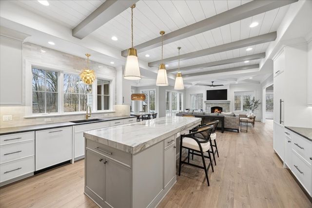 5237 Cornell Avenue, Downers Grove, IL 60515