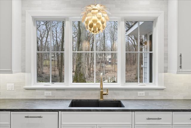 5237 Cornell Avenue, Downers Grove, IL 60515