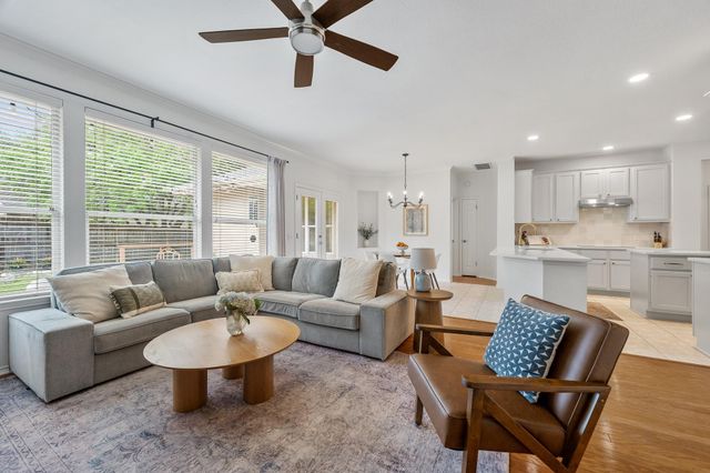 11817 Lake Stone DR, Austin, TX 78738