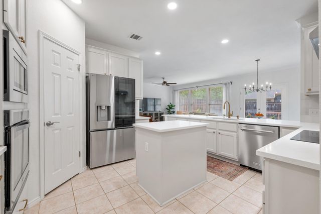 11817 Lake Stone DR, Austin, TX 78738