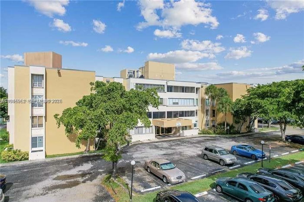 6901 SW 147th Avenue 2E, Miami, FL 33193