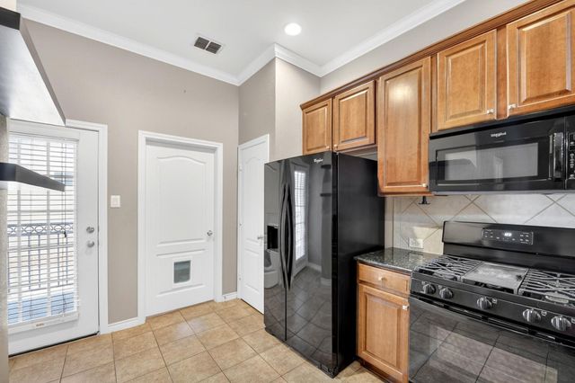 5026 Calloway Drive 163, Addison, TX 75001