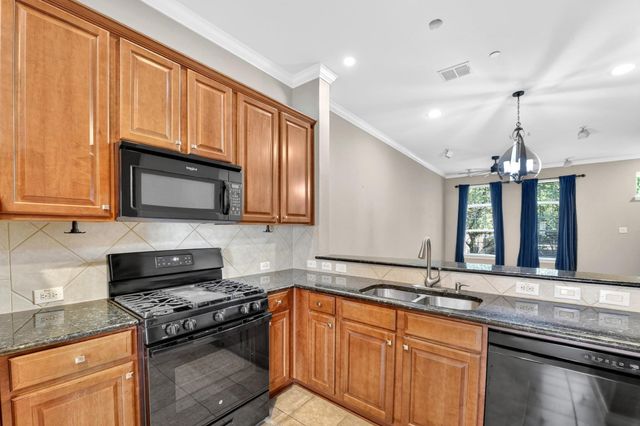 5026 Calloway Drive 163, Addison, TX 75001
