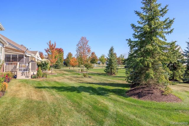 6286 Merion Lane 75, Grand Blanc, MI 48439