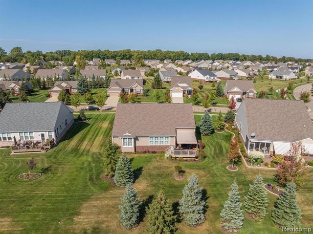 6286 Merion Lane 75, Grand Blanc, MI 48439