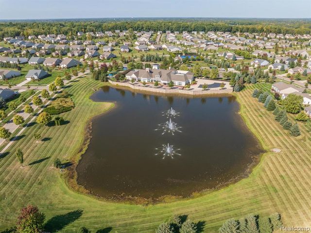 6286 Merion Lane 75, Grand Blanc, MI 48439