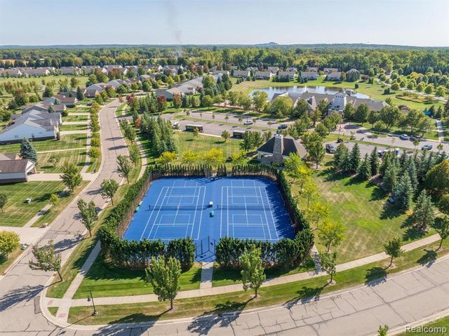 6286 Merion Lane 75, Grand Blanc, MI 48439