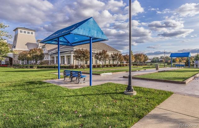 6286 Merion Lane 75, Grand Blanc, MI 48439