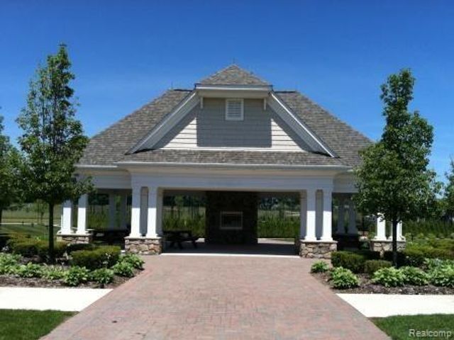 6286 Merion Lane 75, Grand Blanc, MI 48439