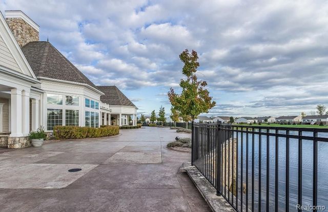 6286 Merion Lane 75, Grand Blanc, MI 48439