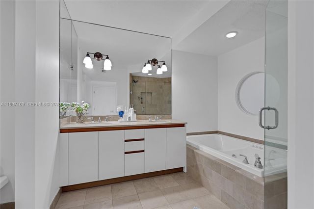 1500 Ocean Dr 505, Miami Beach, FL 33139