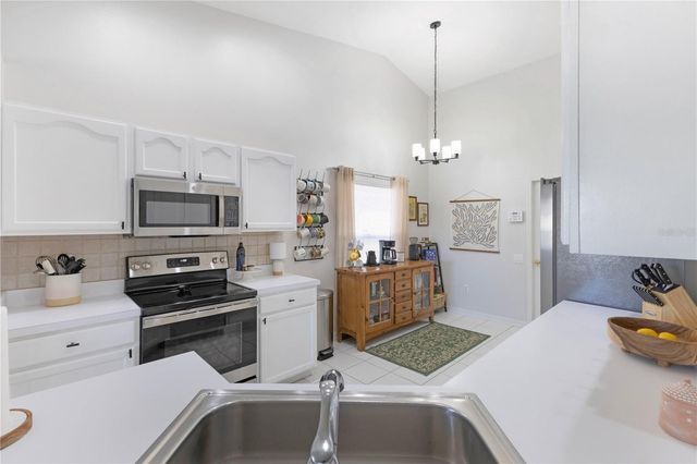 5617 WAR ADMIRAL DRIVE, Wesley Chapel, FL 33544