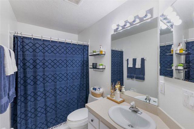 5617 WAR ADMIRAL DRIVE, Wesley Chapel, FL 33544