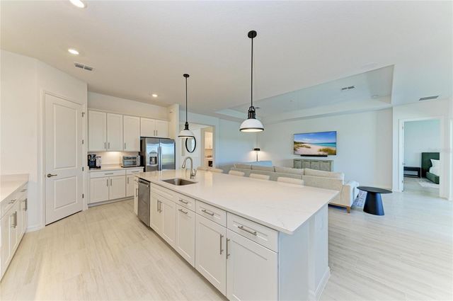 5624 LIGHTNING WHELK, Lakewood Ranch, FL 34211