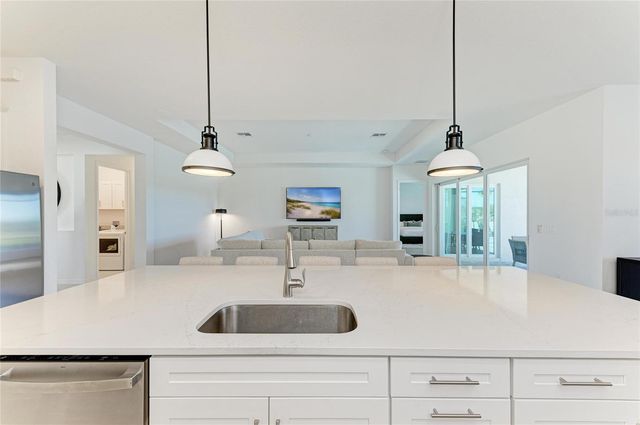 5624 LIGHTNING WHELK, Lakewood Ranch, FL 34211