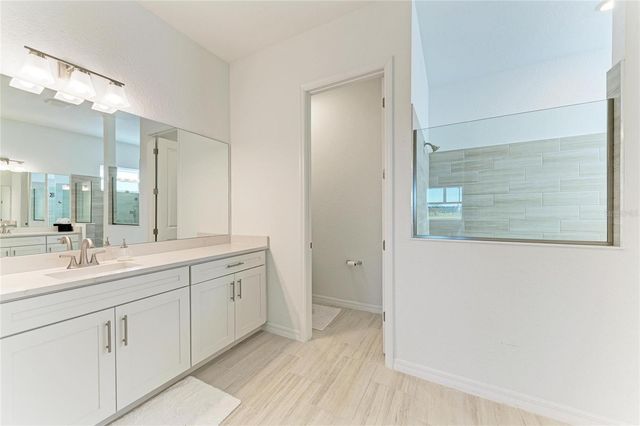 5624 LIGHTNING WHELK, Lakewood Ranch, FL 34211