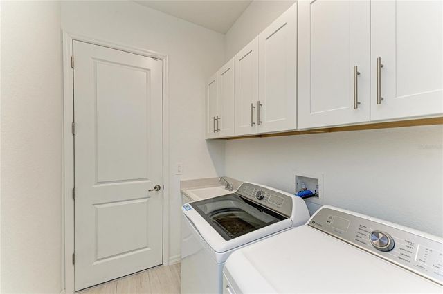 5624 LIGHTNING WHELK, Lakewood Ranch, FL 34211