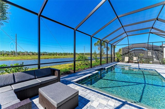 5624 LIGHTNING WHELK, Lakewood Ranch, FL 34211