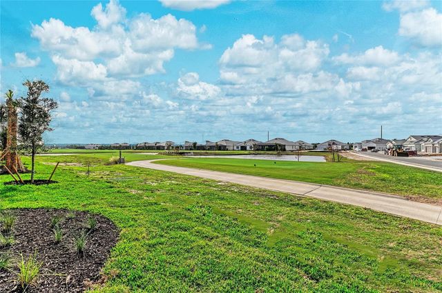 5624 LIGHTNING WHELK, Lakewood Ranch, FL 34211