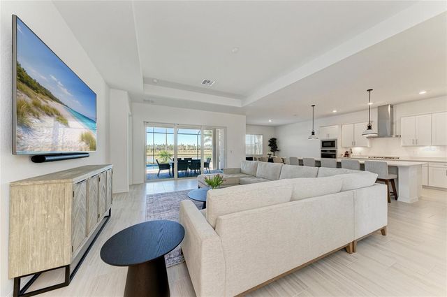 5624 LIGHTNING WHELK, Lakewood Ranch, FL 34211