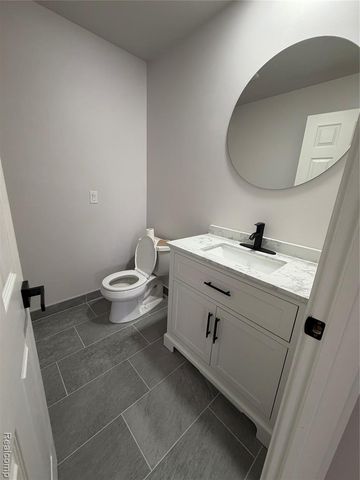 15542 Pennsylvania Street, Southfield, MI 48075