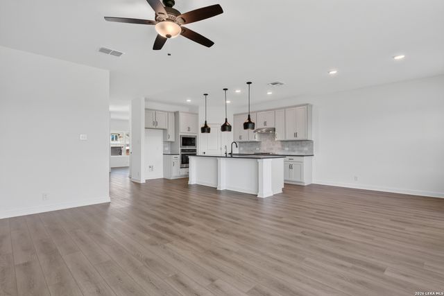 12102 Vista Flats, Live Oak, TX 78233