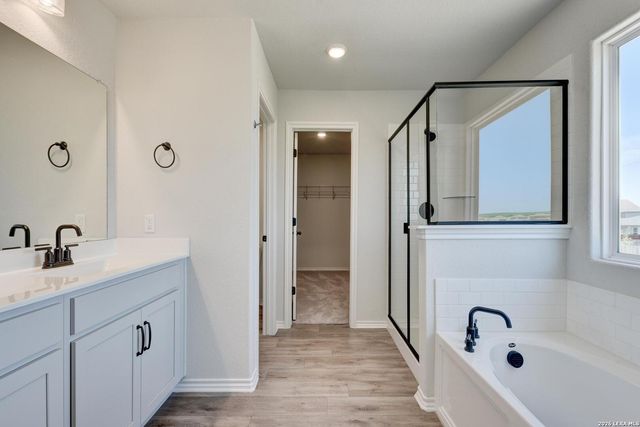 12102 Vista Flats, Live Oak, TX 78233