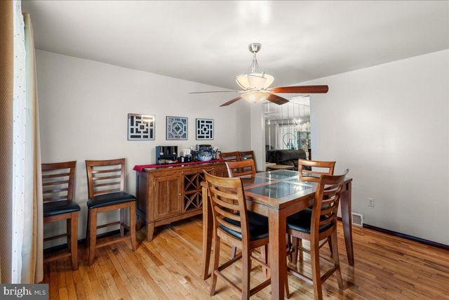 1050 PENNSYLVANIA AVE, Franklinville, NJ 08322