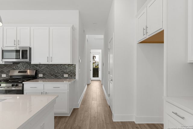 10011 UNIVERSITY WAY, San Antonio, TX 78224