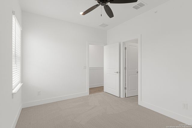 10011 UNIVERSITY WAY, San Antonio, TX 78224