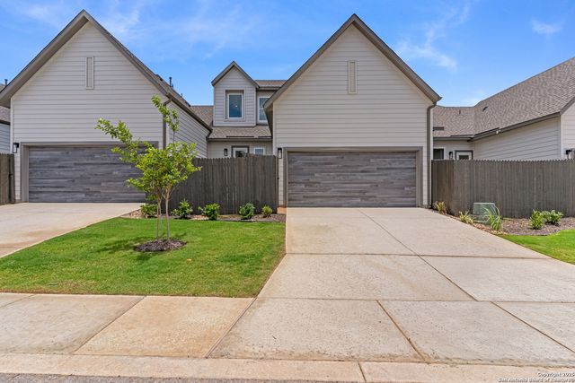 10011 UNIVERSITY WAY, San Antonio, TX 78224