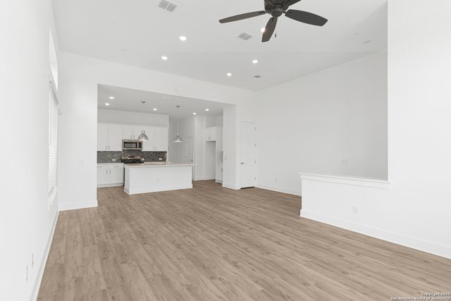 10011 UNIVERSITY WAY, San Antonio, TX 78224