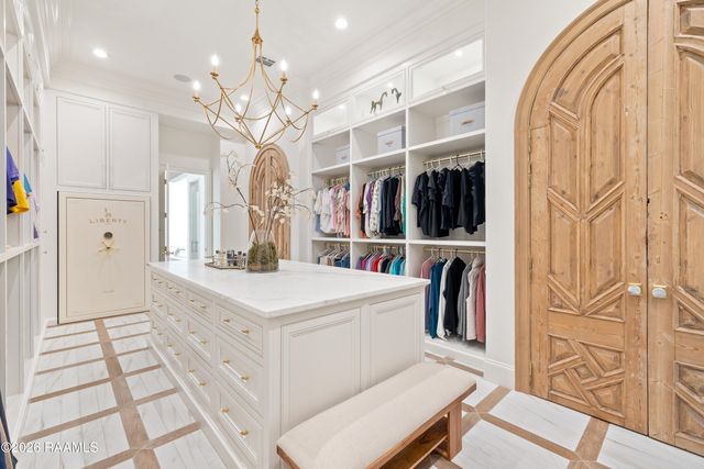 101 Rio Ridge Drive, Lafayette, LA 70508